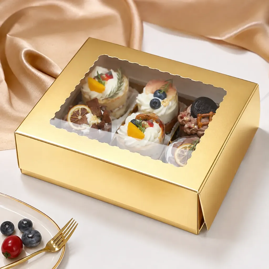 Boite Patisserie avec fenetre doré